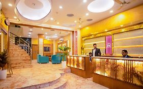 Hotel Golden Oasis - 5 Minute Walk From New Delhi Railway Station